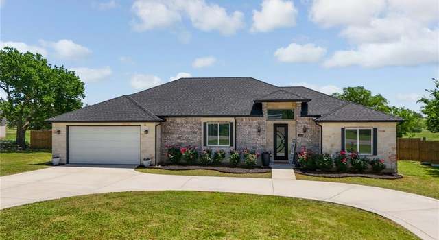 Photo of 203 Mcelroy St, Whitesboro, TX 76273