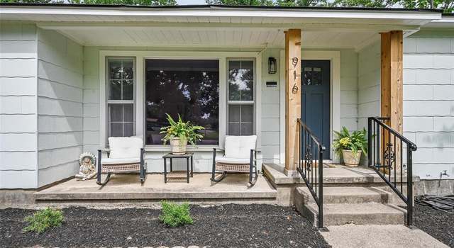 Photo of 916 Carondolet Ct, River Oaks, TX 76114