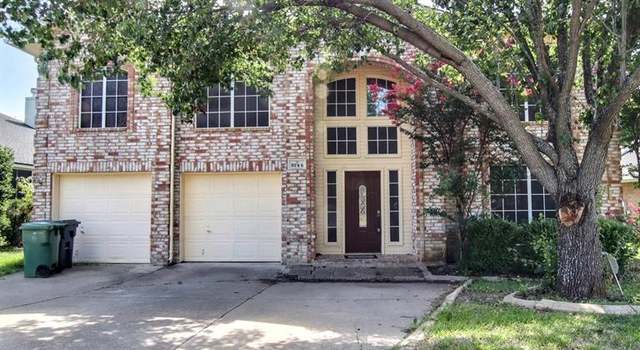 Property at 5744 Chelmsford Trl, Arlington, TX 76018, 6 beds, 3.5 baths