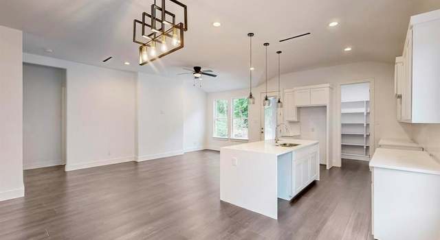 Photo of 2323 Harding St, Dallas, TX 75215