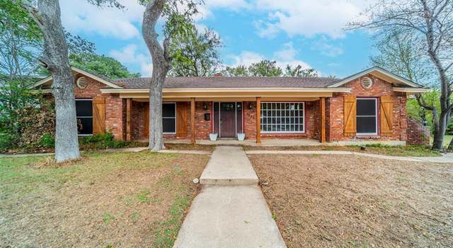 Photo of 5025 Fall River Dr, Fort Worth, TX 76103