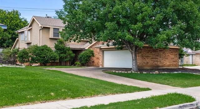 Photo of 2025 Sancerre Ln, Carrollton, TX 75007