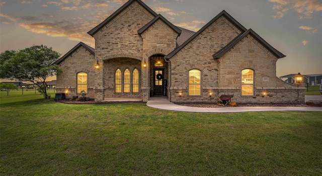 Photo of 321 Palo Alto Dr, Springtown, TX 76082