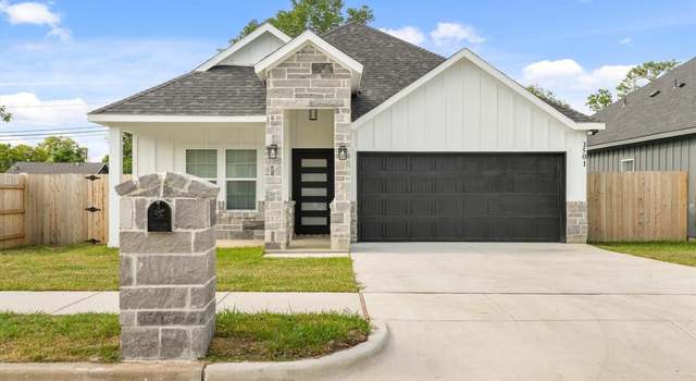 Photo of 3501 Thannisch Ave, Fort Worth, TX 76105