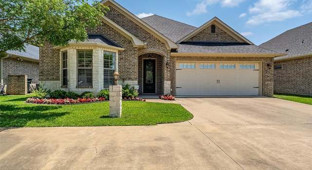 Property at 5524 Hollytree, Tyler, TX 75703, 3 beds, 2 baths