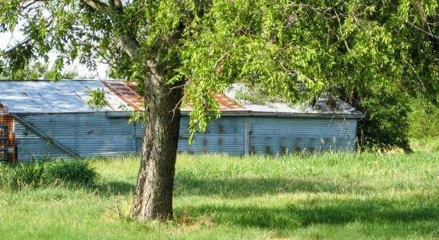 Photo of 1718 Watson Rd, Whitesboro, TX 76273