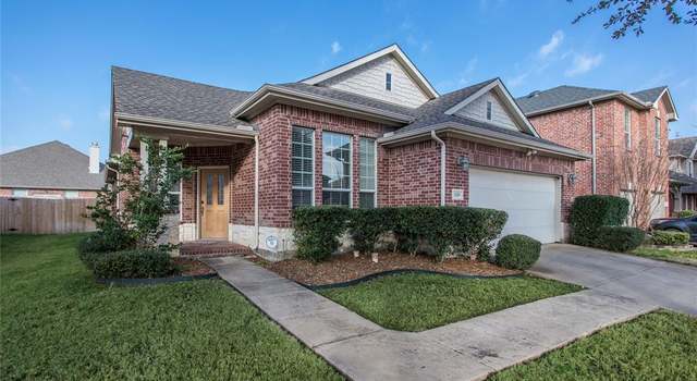 Photo of 1130 Twilight Dr, Lewisville, TX 75056