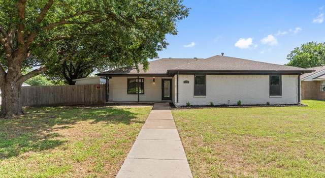 Photo of 2150 Wellington Dr, Grand Prairie, TX 75051