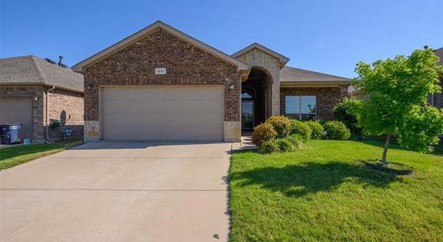 Photo of 1217 Woodbine Cliff Dr, Fort Worth, TX 76179