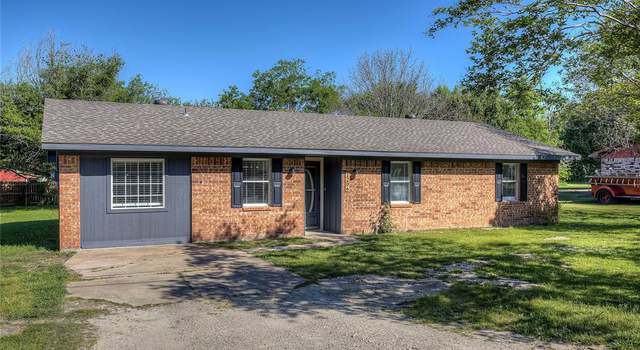 Photo of 1206 Gibbard Ave, Wills Point, TX 75169