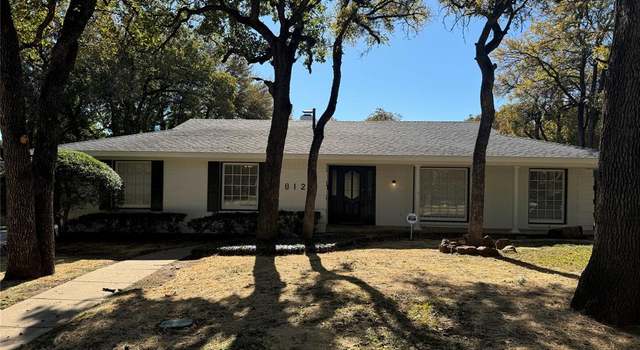 Photo of 5012 Boulder Lake Rd, Fort Worth, TX 76103