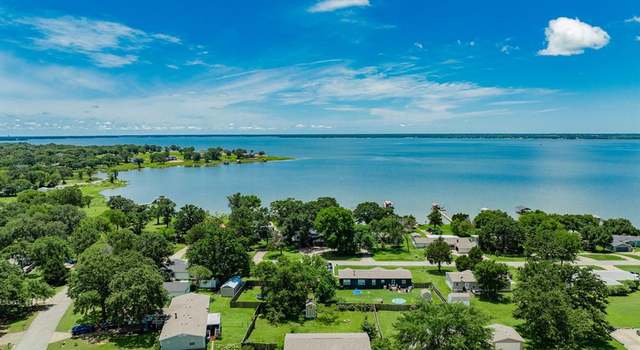 Photo of 10535 Northlake Cir, Kemp, TX 75143
