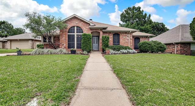 Photo of 5307 Oak Branch Dr, Arlington, TX 76016