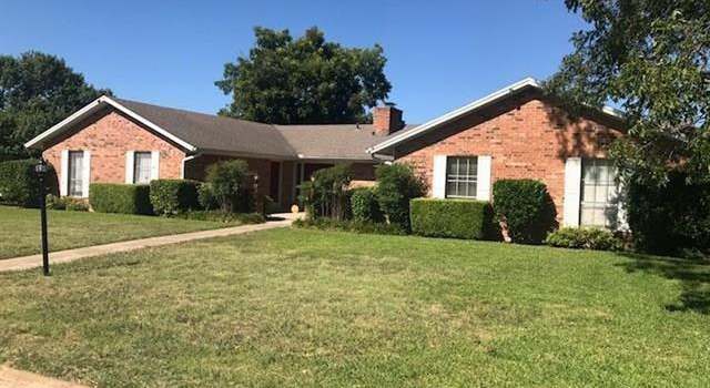 Photo of 3920 Carman Dr, Benbrook, TX 76116