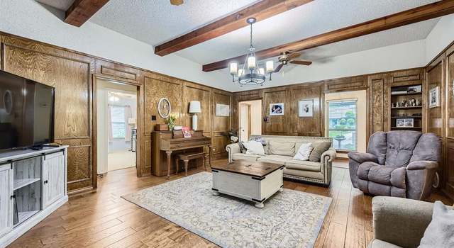 Photo of 4701 Hidden Oaks Ln, Arlington, TX 76017