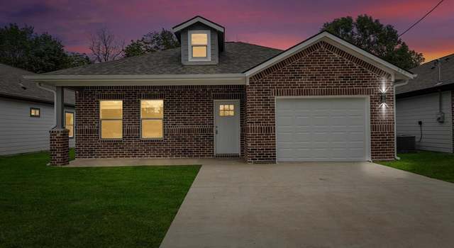 Photo of 809 Sayle St, Greenville, TX 75401