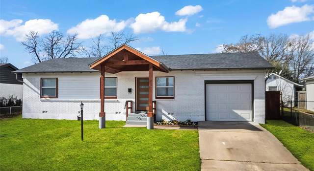 Property at 110 Ridgecrest Dr, Euless, TX 76040, 3 beds, 2 baths