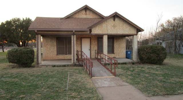Photo of 321 N Munday Ave, Munday, TX 76371