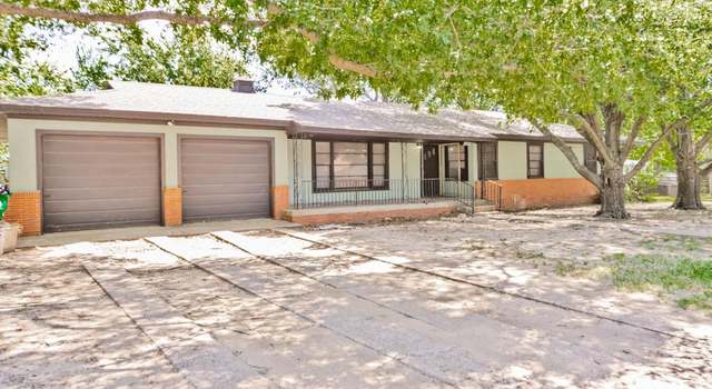 Photo of 307 W Nelson St, Bowie, TX 76230