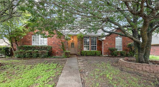 Photo of 530 Branch Ln, Midlothian, TX 76065