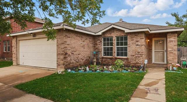 Photo of 848 Cats Eye Dr, Fort Worth, TX 76179