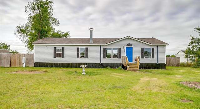 Photo of 2909 Berry Patch Ln, Joshua, TX 76058