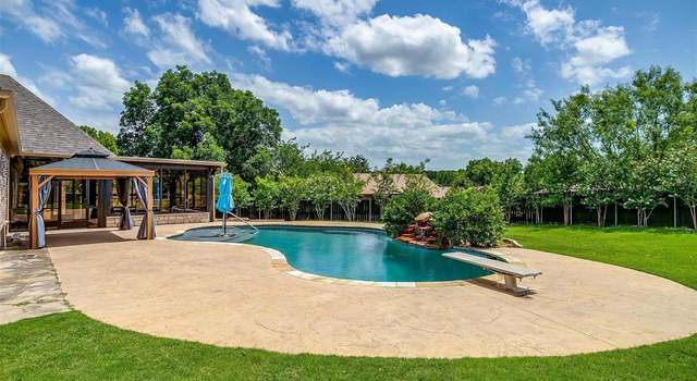 Photo of 10048 Flight Plan Dr, Granbury, TX 76049