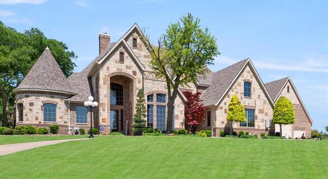 Photo of 8300 Deerwood Forest Dr, Fort Worth, TX 76126