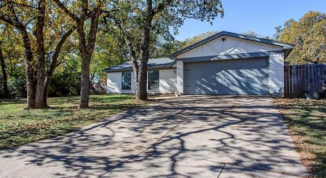 Photo of 1124 Blue Carriage Ln N, Fort Worth, TX 76120