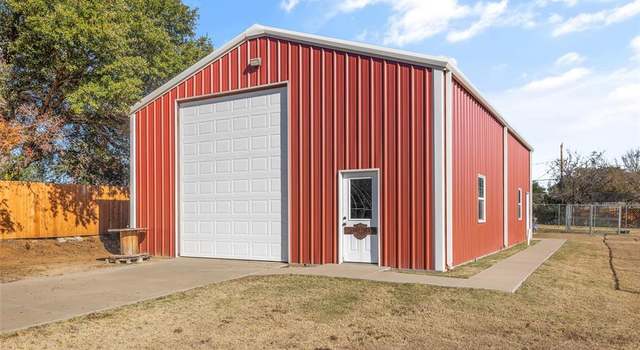 Photo of 2907 Monties Ln, Arlington, TX 76015