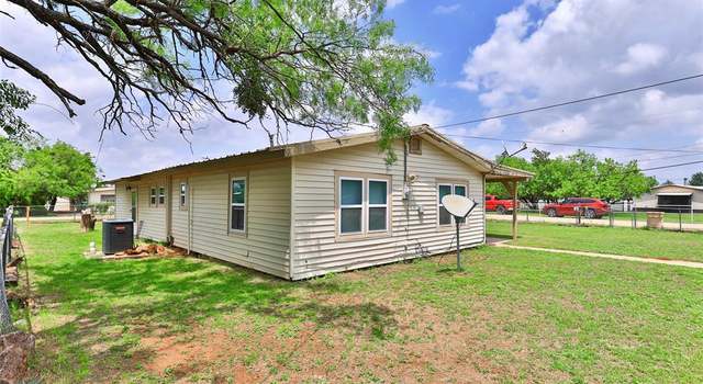 Photo of 108 Indian Creek Dr, Tye, TX 79563