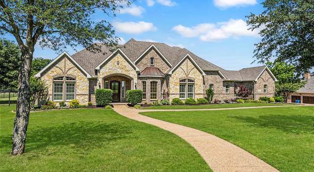 Photo of 305 Crestfield Ct, Sunnyvale, TX 75182