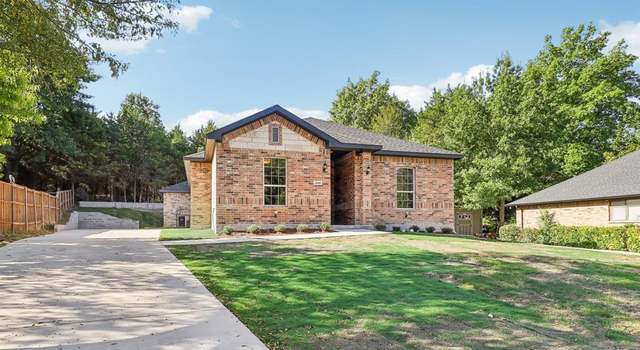 Photo of 1608 Enchanted Ln, Lancaster, TX 75146