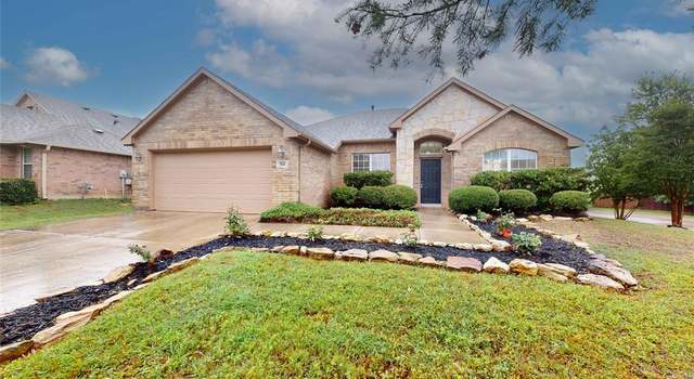Photo of 760 Catalpa Rd, Fort Worth, TX 76131