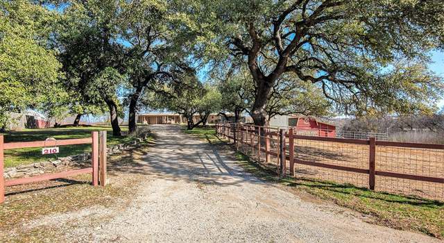 Photo of 210 Oakridge Dr, Weatherford, TX 76086