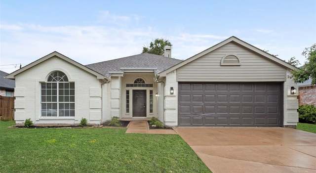 Photo of 704 Blossomwood Dr, Arlington, TX 76017