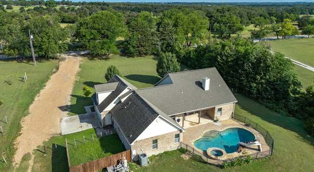 Photo of 616 Greenwood Rd, Decatur, TX 76234