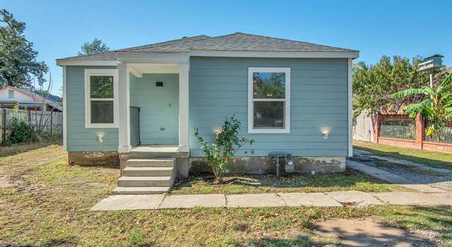 Photo of 2313 N Chandler Dr W, Fort Worth, TX 76111