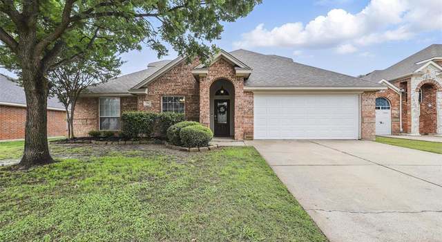Photo of 736 Bur Oak Dr, Burleson, TX 76028