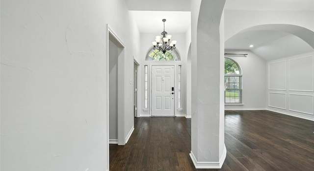 Photo of 7201 Ridgemoor Ln, Plano, TX 75025