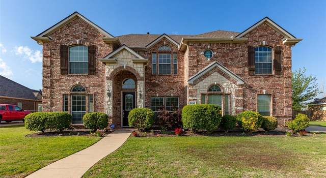 Photo of 1440 Bassett Hound Dr, Haslet, TX 76052