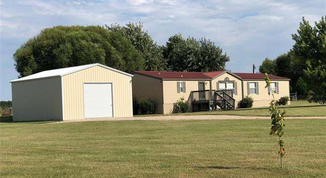 Photo of 1720 Jay Bird Ln, Springtown, TX 76082
