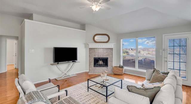 Photo of 7721 Briarstone Ct, Fort Worth, TX 76112
