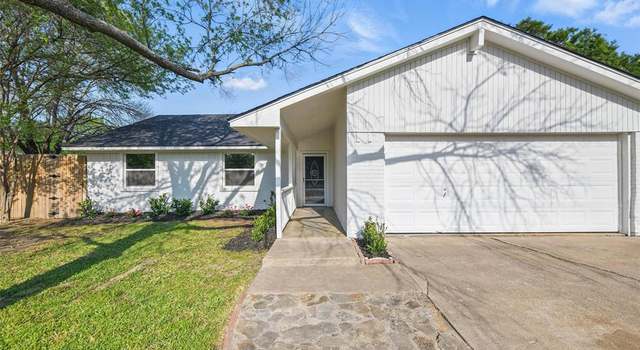 Photo of 104 S Meadow Dr, Sanger, TX 76266