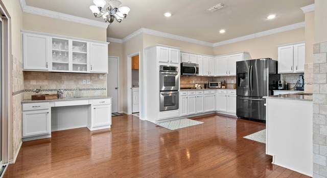 Photo of 8816 Golden Sunset Trl, Fort Worth, TX 76244