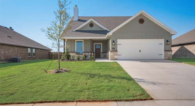 Photo of 105 Maverick Trl, Valley View, TX 76272