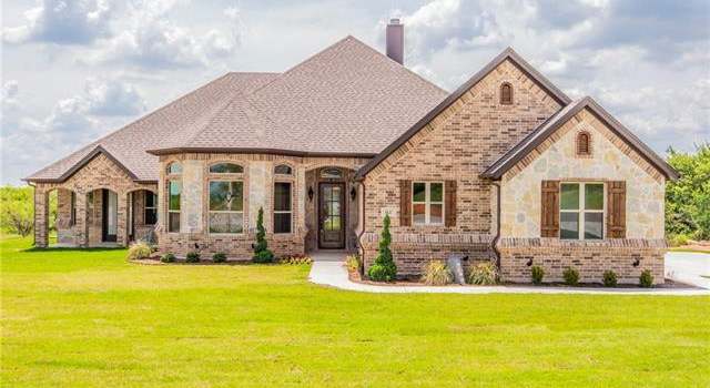 Photo of 112 Silver Spur Rd, Boyd, TX 76023