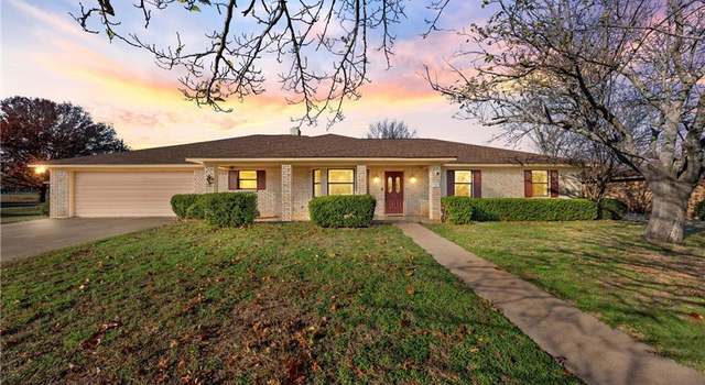 Photo of 340 N Ave B, Crawford, TX 76638