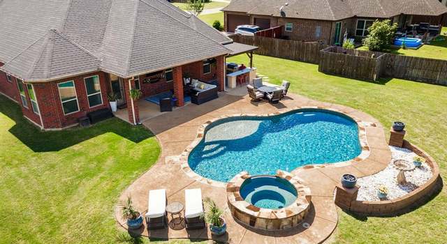 Photo of 958 Prairie Timber Rd, Burleson, TX 76028