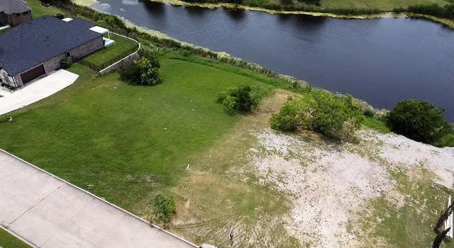Photo of 423 Golden Pond Dr, Cedar Hill, TX 75104